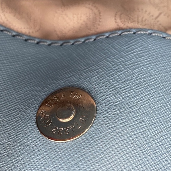 Michael Kors NORTH SOUTH HAMILTON SAFFIANO Bag - Picture 10 of 12